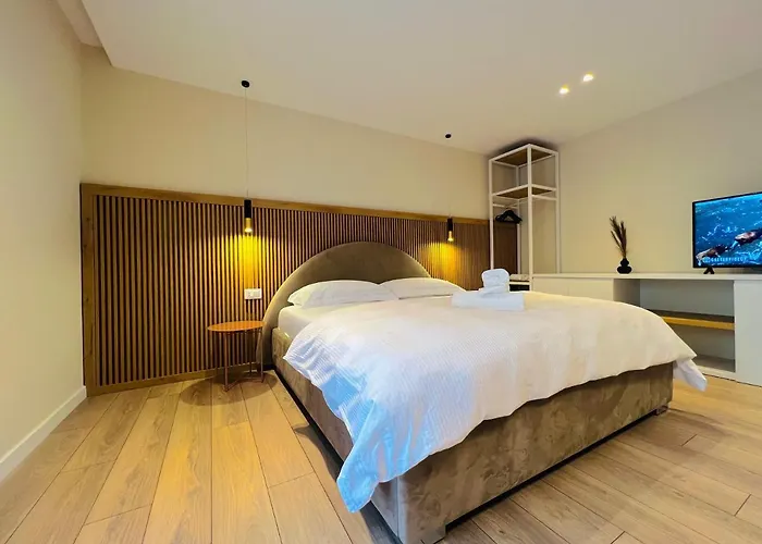 Tirana Center Hideaway